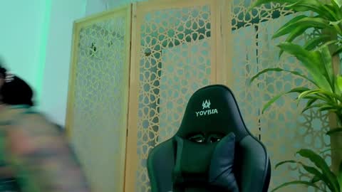 sophierooy online show from 22, 1, 2025