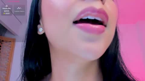 sophierooy online show from 11, 3, 2026