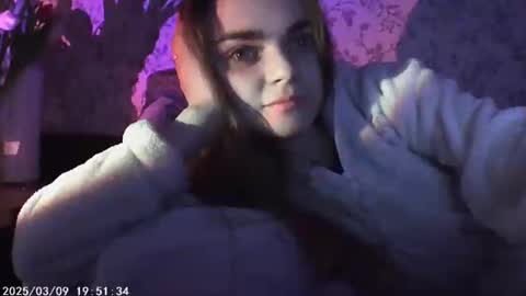 Sophie and my bestie Mandy    online show from 8, 3, 2025