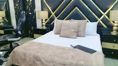 SophieWinslow online show from 17, 3, 2026