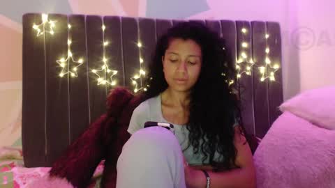 Sophia this is not my real name online show from 28, 2, 2025