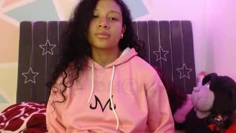 Sophia this is not my real name online show from 19, 10, 2025