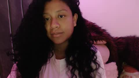 Sophia this is not my real name online show from 17, 11, 2025