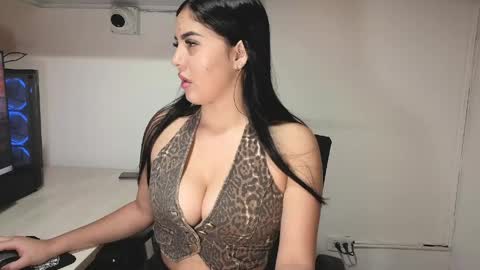 Sophiee online show from 16, 4, 2026