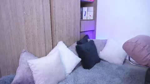 Sophiie online show from 17, 12, 2025