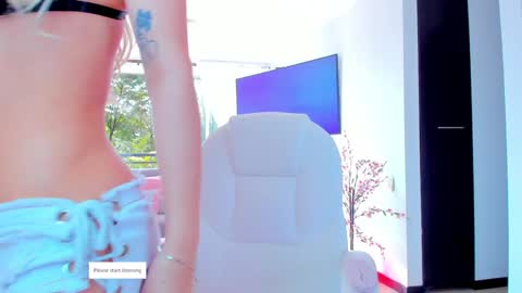 YULITZA online show from 30, 1, 2025