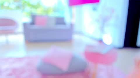 YULITZA online show from 1, 2, 2025