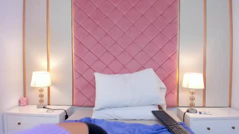Snapshot of sopphiaa_payton chatting on 21, 2, 2025 Sophie online show from 21, 2, 2025
