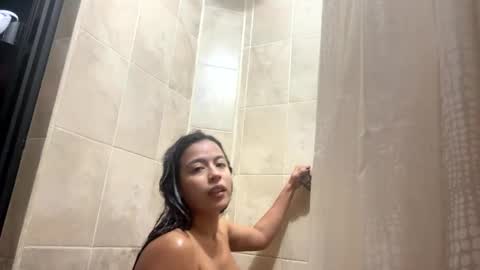 Snapshot of sopphiefox chatting on 7, 1, 2025 Sofia online show from 7, 1, 2025