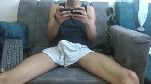 businessman online show from 12, 4, 2026