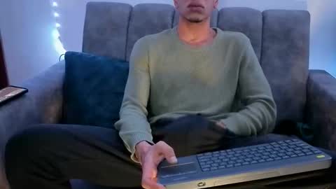 businessman online show from 23, 5, 2026