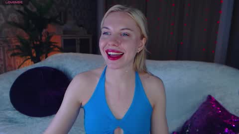 Lisa online show from 10, 11, 2025