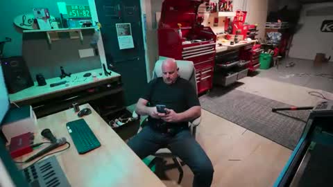 Snapshot of soundfreqnj chatting on 12, 1, 2026 soundfreqnj online show from 12, 1, 2026