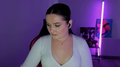 Snapshot of sour_cherry_ chatting on 7, 4, 2026 Jennie online show from 7, 4, 2026