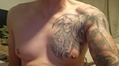 Snapshot of southboy2410 chatting on 2, 11, 2025 southboy2410 online show from 2, 11, 2025