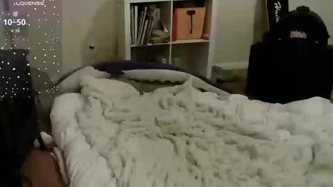 Bunnydathug online show from 18, 10, 2025