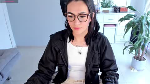 Snapshot of soyabby_ chatting on 19, 1, 2025 Luisa online show from 19, 1, 2025