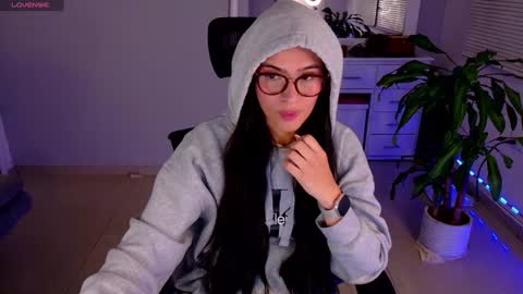 Snapshot of soyabby_ chatting on 25, 1, 2025 Luisa online show from 25, 1, 2025