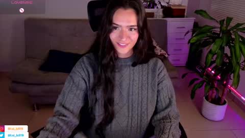 Snapshot of soyabby_ chatting on 23, 2, 2025 Luisa online show from 23, 2, 2025
