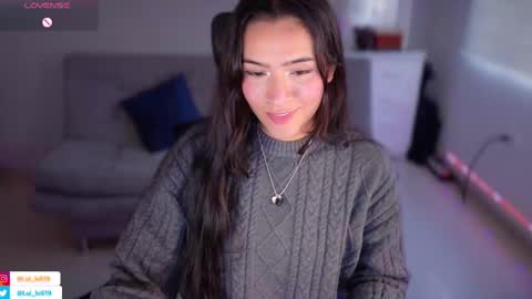 Snapshot of soyabby_ chatting on 28, 2, 2025 Luisa online show from 28, 2, 2025