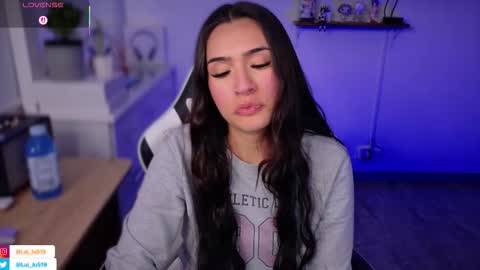 Snapshot of soyabby_ chatting on 10, 9, 2025 Luisa online show from 10, 9, 2025