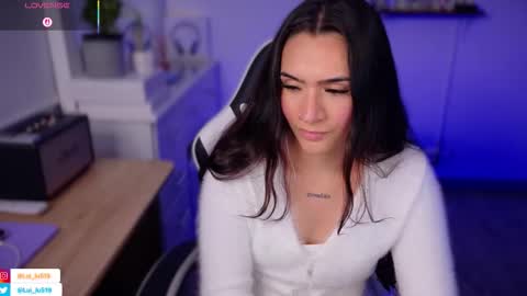 Snapshot of soyabby_ chatting on 11, 9, 2025 Luisa online show from 11, 9, 2025