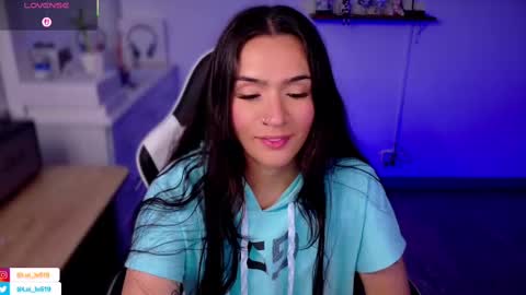 Snapshot of soyabby_ chatting on 3, 10, 2025 Luisa online show from 3, 10, 2025