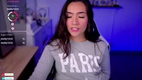 Snapshot of soyabby_ chatting on 21, 10, 2025 Luisa online show from 21, 10, 2025