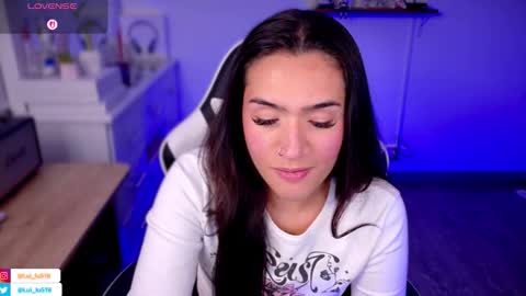 Snapshot of soyabby_ chatting on 5, 11, 2025 Luisa online show from 5, 11, 2025