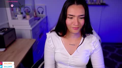 Snapshot of soyabby_ chatting on 20, 11, 2025 Luisa online show from 20, 11, 2025