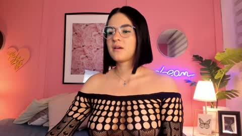 Snapshot of soysaraa_ chatting on 1, 2, 2025 Aleja online show from 1, 2, 2025