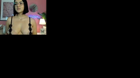 Snapshot of soysaraa_ chatting on 12, 3, 2025 Aleja online show from 12, 3, 2025