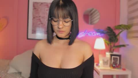 Snapshot of soysaraa_ chatting on 25, 9, 2025 Aleja online show from 25, 9, 2025