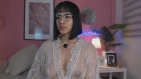 Snapshot of soysaraa_ chatting on 7, 10, 2025 Aleja online show from 7, 10, 2025