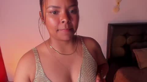 Snapshot of soytucolor chatting on 5, 1, 2025 Paula add me on snap online show from 5, 1, 2025