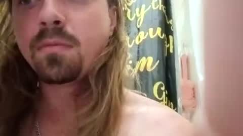 sp4c3m4n713675081 online show from 2, 7, 2026