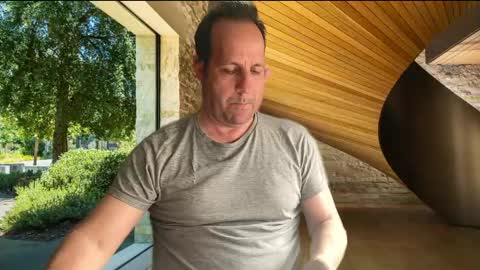 Snapshot of spa_eng chatting on 24, 4, 2026 SPA ENG online show from 24, 4, 2026