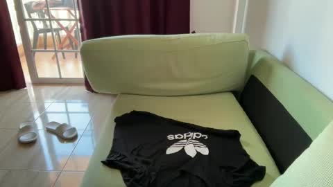 spain_boy3 online show from 20, 5, 2026
