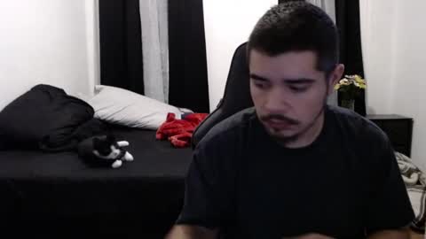 Snapshot of spanishcouple4255 chatting on 26, 10, 2025 spanishcouple4255 online show from 26, 10, 2025