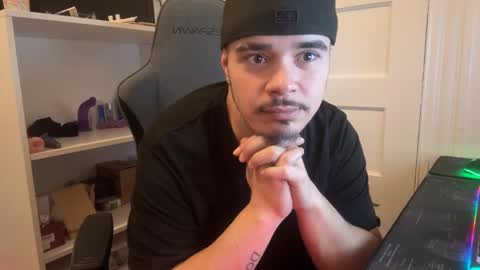 Snapshot of spanishcouple4255 chatting on 23, 11, 2025 spanishcouple4255 online show from 23, 11, 2025