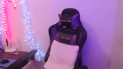 Tip 1 token  Follow me on instagram  Sparkle pinuppp online show from 1, 1, 2025