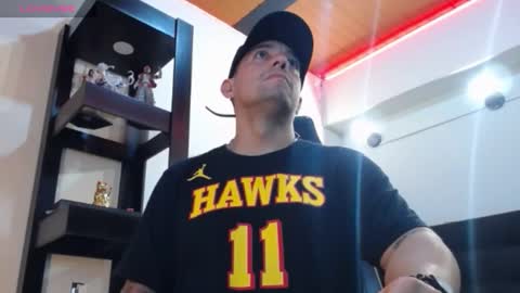 Snapshot of spartacus_cam chatting on 27, 12, 2024     online show from 27, 12, 2024