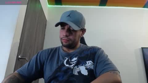 Snapshot of spartacus_cam chatting on 16, 1, 2025     online show from 16, 1, 2025