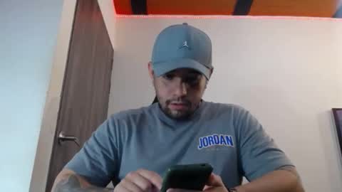 Snapshot of spartacus_cam chatting on 4, 2, 2025     online show from 4, 2, 2025