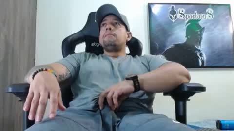 Snapshot of spartacus_cam chatting on 25, 9, 2025     online show from 25, 9, 2025