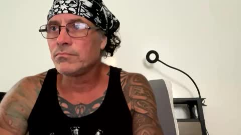 specter1972 online show from 27, 11, 2025