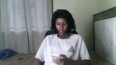 Snapshot of spicebae256 chatting on 18, 9, 2025 Smiles online show from 18, 9, 2025