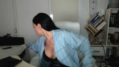 Carla online show from 15, 10, 2025