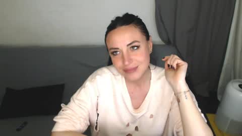 Carla online show from 15, 4, 2026