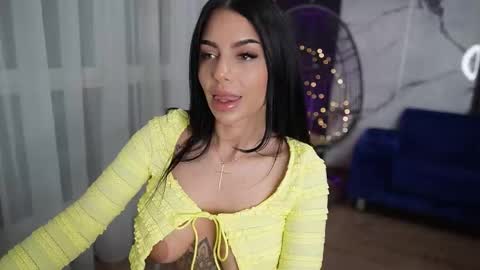 Spicy Maple online show from 10, 11, 2025